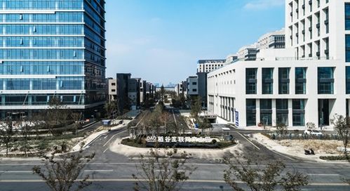 格力中央空調(diào)服務(wù)步步高集團(tuán)稻谷互聯(lián)網(wǎng)產(chǎn)業(yè)園，助力智慧工廠巡展