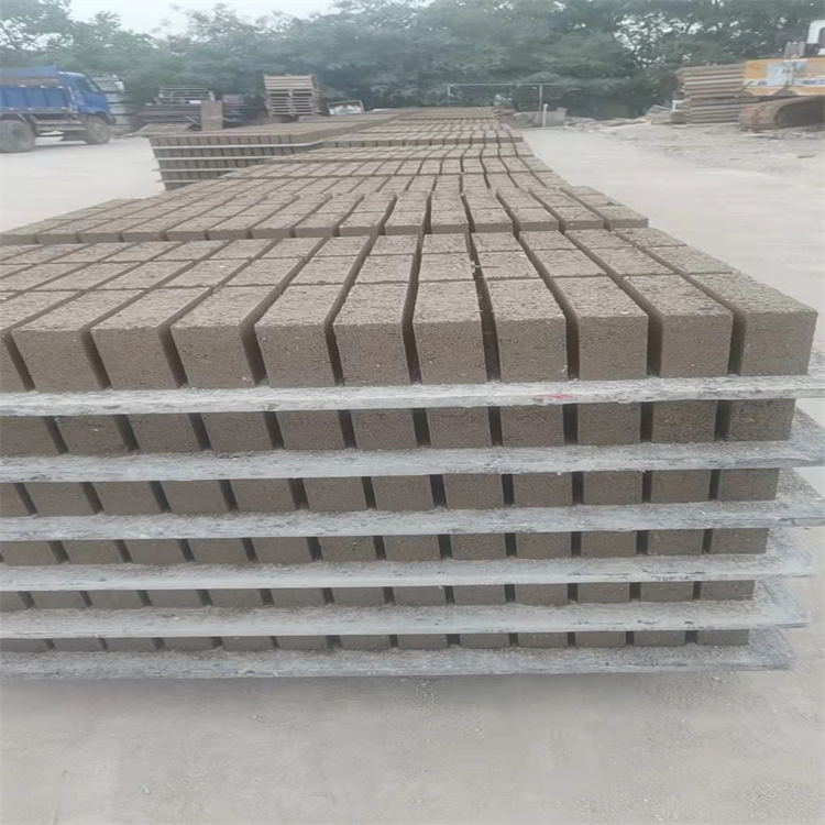 鴻發(fā)建材 深圳領(lǐng)先的輕質(zhì)建筑材料生產(chǎn)廠家，專業(yè)批發(fā)水泥實(shí)心磚與輕質(zhì)水泥磚