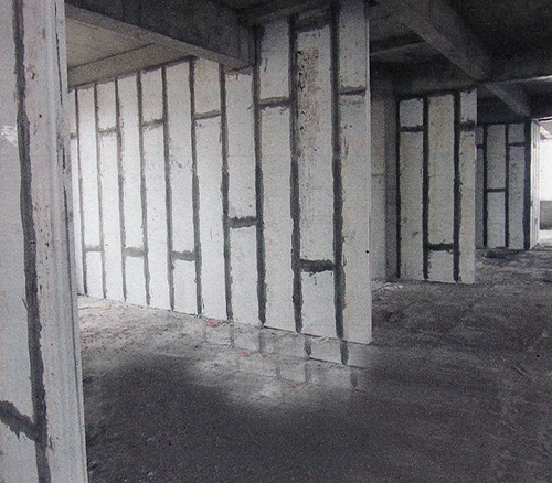 **平安輕質隔墻板 輕質建筑材料的安全之選**